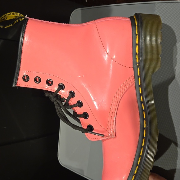 Doc Martens Boots- rare color! Melon pink - Picture 15 of 17